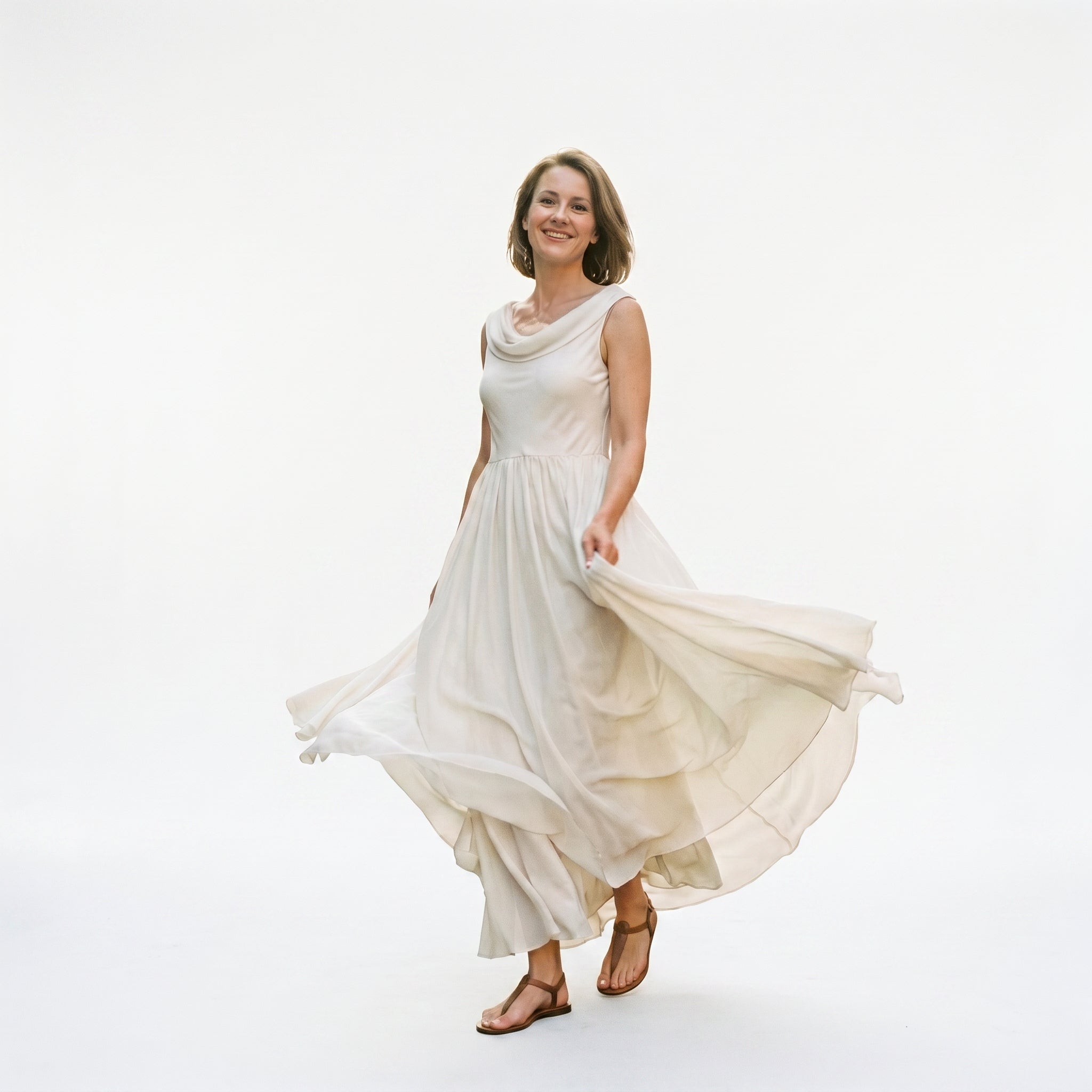 Amelia - Elegancka Długa Letnia Sukienka Bez Rękawów 0