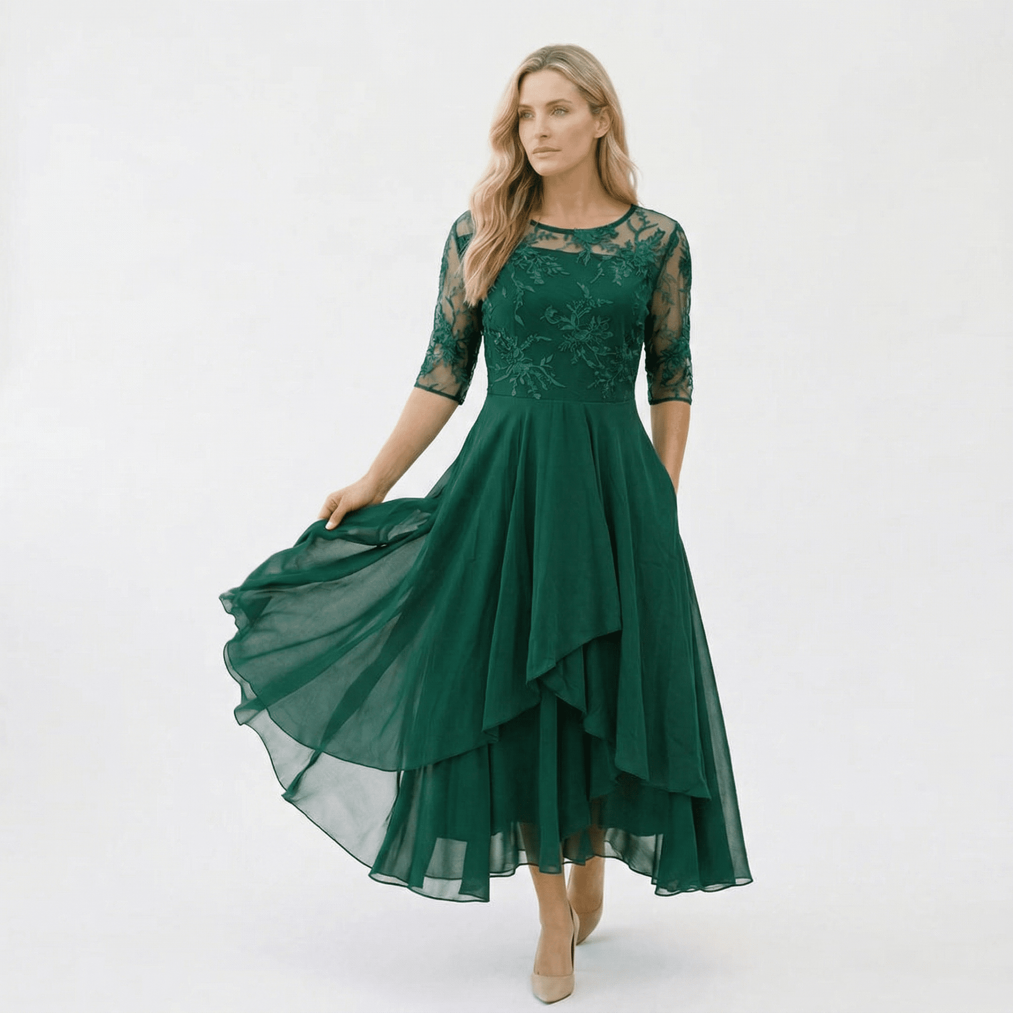 Amelia - Elegancka Sukienka na Wesele z Koronką 1